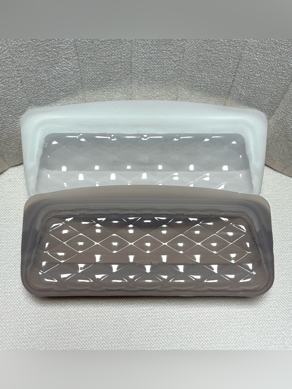 Stasher Bags Reusable Silicone Storage Bags in Taupe and Pearl - NWT